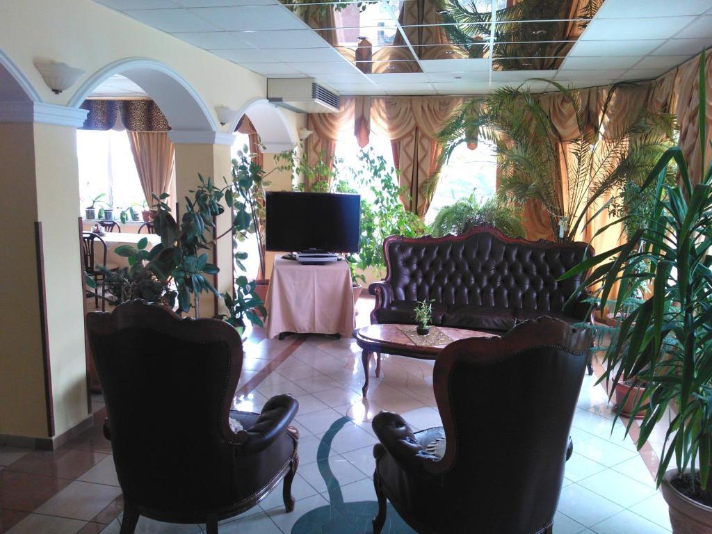 Kolibri Hotel Miskolc Exterior photo